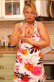 Aunt Porn Videos Gratis - YouPerv