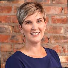 It's the last working day of 2022. This year I completely changed my career  path. I left the travel industry and moved into the technology industry.  This was an exciting but scary