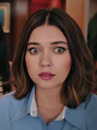 Did Çetin Tekindor and Öznur Serçeler Leave the "Kingfisher" Series?