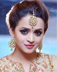 Bhavana Photos Tamil Actress Photos Images Gallery Stills And Clips Indiaglitz Bhavana Actress South Indian Wedding Hairstyles Beautiful Indian Actress