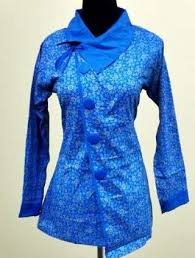 Satu lagi model batik wanita yang banyak difavoritkan adalah model outer ataupun blazer. 30 Model Baju Batik Kerja Desain Terbaik Mewah Cantik