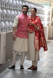Deepika Padukone And Ranveer Singh Just Raised The Bar For Couple S Style Wedding Dresses Men Indian Wedding Kurta For Men Indian Groom Wear