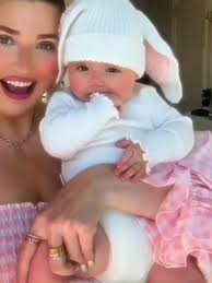 Suede Estelle Parker Face Pics