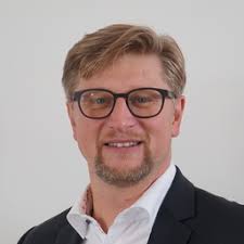 Mitarbeitende von BECOM Electronics GmbH