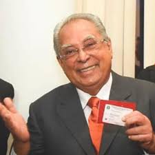 Hoje, no Dia do Advogado, deixo meu...