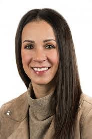 Hallie Lawrence's Instagram, Twitter & Facebook