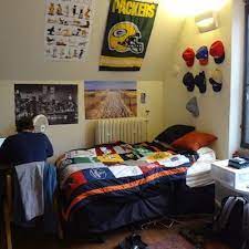 15 Cool College Dorm Room Ideas For Guys To Get Inspiration 2021 In 2021 Preppy College Dorm Room Dorm Room Decor Dorm Walls