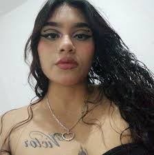 La abuela no debe criar a los nietos”, dijo Josefa, una abuela de 61 años  de edad que decidió "abandonar" a sus nietos para viajar por el mundo y  disfrutar su jubilación. "