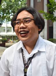 Loreta Arroyo shows off her true colors