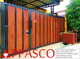 Lihatlah contoh pagar rumah minimalis yang dibuat dari besi, kayu maupun dari tembok, anda bisa melihat berba. Pagar Minimalis Modern Klasik Kayu Grc Di Samudra Residence Bogor Jual Kanopi Termurah 08125227383