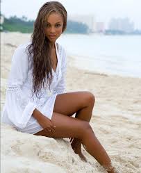 She is a producer and writer, known for coyote ugly (2000). Sports Illustrated Tyra S 10 Year Anniversary Tyra Banks Photo 7323107 Fanpop In 2021 Tyra Banks Hot Tyra Banks Bikini Tyra