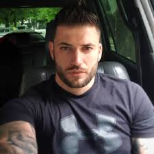 Just a regular #selfie while #waiting #goodday #instagood in my #car