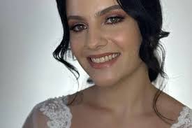 Amanda Diniz's Instagram, Twitter & Facebook