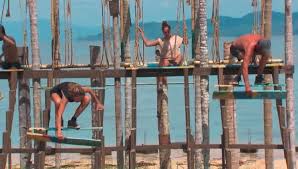 Als je spoilers over expeditie robinson wil krijgen, moet je vooral veronica inside blijven luisteren.ook kandidaat nummer acht komt namelijk uit hun koker: Expeditie Robinson 2000