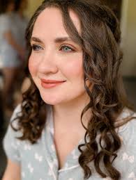 Love a good “winter blonde” moment!! We started out quite blonde, but  darkened up her root and brought some lowlights through to give her depth &  dimension, while keeping it low maintenance!