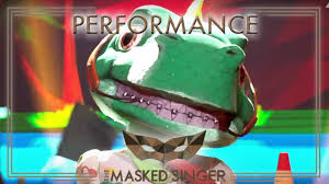 Das küken konnte die fans am wenigsten überzeugen. All About That Bass Meghan Trainor Das Kuken The Masked Singer Prosieben Youtube