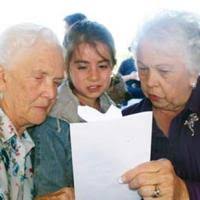 Hugs were plentiful as mayor says goodbye