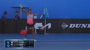 حققت بطلة التنس ميار شريف أول انتصار لها بالدور الرئيسي في بطولات الجراند سلام، بعد فوزها على اللاعبة الفرنسية كلوي باكيه في الدور الأول لبطولة أستراليا المفتوحة. Rt80ltrkkvtwgm