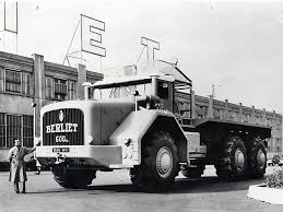 T100 N 1 Devant Usine Venissieux 1957 Jpg 950 712 Berliet Camion Berliet Camion