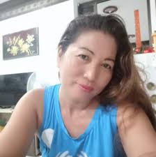 Patay na nang matagpuan sa isang kanal sa Palauig, Zambales ang  magkasintahang babae Huwebes ng umaga. Base sa imbestigasyon ng pulisya,  posibleng may kinalaman sa droga ang pamamaslang sa dalawa. #News5| via