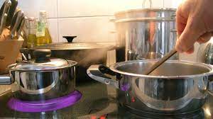 Many people don't know every little thing about the cookware, utensils and appliances in their kitchens — and that's ok. Burglars Cook And Eat In The Kitchen Of Others In Walenstadt