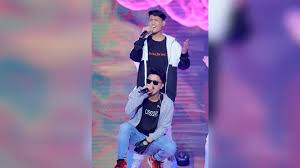 Adik haqiem merupakan seorang artis cilik yang mempunyai bakat yang besar dalam bidang nyanyian. E5shx Iests3jm
