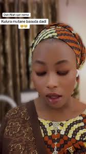 Understanding Emotional Connections in Community Dialogue