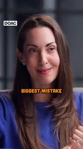 Body Language Expert, Vanessa Van Edwards, reveals three mistakes you need  to avoid in your profile pictures! 📸