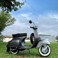 Pin Di Vespa Sprint Veloce 1975 Grey