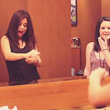 Animated gif shared by someday_believe. Selenators Selena Gomez And The Scene Selena Gomez Gif Find On Gifer