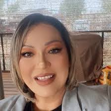 Anna Urias's Instagram, Twitter & Facebook