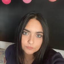 Ciao ragazzi! Questa è una chat che ho avuto con mia suocera poche  settimane fa. Praticamente non parlo più né con lei né con mio suocero. Mia  moglie Rosanna, con la quale