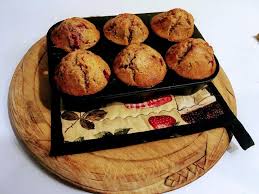 Lodge cast iron muffin pan. Raspberry Muffins In My Lodge Muffin Pan Recipe From Mildred Ellen Orton S Classic Cooking With Wholegrains In The Comments Castiron