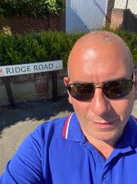 Chris Dey (@deysie1978)