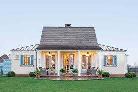 Best exterior makeover goes to this picturesque farmhouse in nashville, tennessee. How To Pick The Right Exterior Paint Colors Southern Living