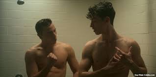 Manu Rios Nude And Jerk Off Actions in Elite - Gay-Male-Celebs.com