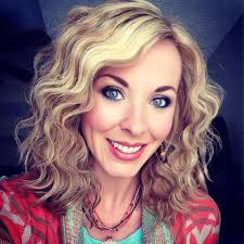 The best hair waver polishes the hair and gives it a smooth and shiny look. 3 Barrel Curling Iron From Revelon Curling Iron Short Hair Curling Iron Hairstyles Hair Styles