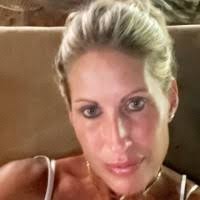 10+ "Ashley Lees" profiles