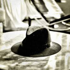 Die offizielle gedenkfeier, zu der die schweiz durch den französischen. Antoine Laurain Der Hut Des Prasidenten Lesefieber Ch