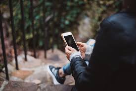 It can ask about what's going on in someone's environment (similar to questions like, how's your day been so if you know your contact, consider starting with something more personalized. 18 Ways To Say Hope You Re Doing Well In An Email Or Text Cake Blog