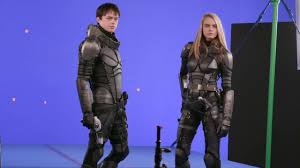 Cara delevingne on filming 'valerian's incredible action scenes. Cara Alami Hilangkan Bekas Jerawat Di Wajah Cara Delevingne Valerian Armor