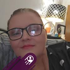 Why have one load of pink pom poms when you can have 3️⃣ 💗 Cushion