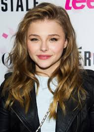 Chloe Grace Moretz I Love Her She S A Great Actress And I Just Love Her Honey Brown Hair Honey Brown Hair Color Brown Hair Colors