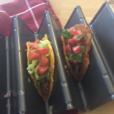 Pizza Taco Cheeseburger Taco Made In The Pampered Chef V Shaped Baking Pan Pampered Chef Food Taco Pizza