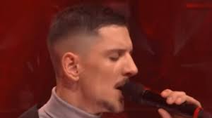 PEVAČ ZVEZDA GRANDA BRUTALNO PRETUKAO MLADIĆA KOJI JE OSTAO SLEP? Luka se  pojavio u šouu, a preti mu ZATVOR?