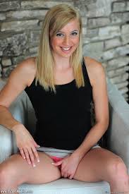 Lazona Modelos | Naked Petite Teens