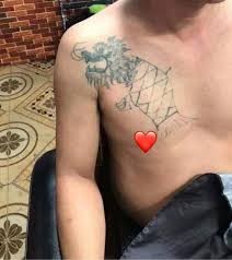Vị trí hình xăm đẹp ở bụng thường có lệch về 1 bên eo để tạo điểm nhấn cũng như mang tính nghệ thuật cao. Cac Hinh XÄƒm Phien Báº£n Táº¥u Hai Khiáº¿n Dan ChÆ¡i Khoc Dá»Ÿ Máº¿u Dá»Ÿ 2sao