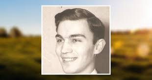 Roberta Shank's Instagram, Twitter & Facebook