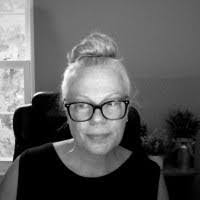 Anne Townsend's Instagram, Twitter & Facebook