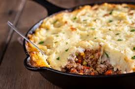 Shepherd's pie and cottage pie are often used interchangeably, though they're not to make the most traditional shepherd's pie possible, line a pie pan (bottom and all sides) with mashed potatoes. What To Serve With Shepherd S Pie 4 Best Sides Recipe Marker